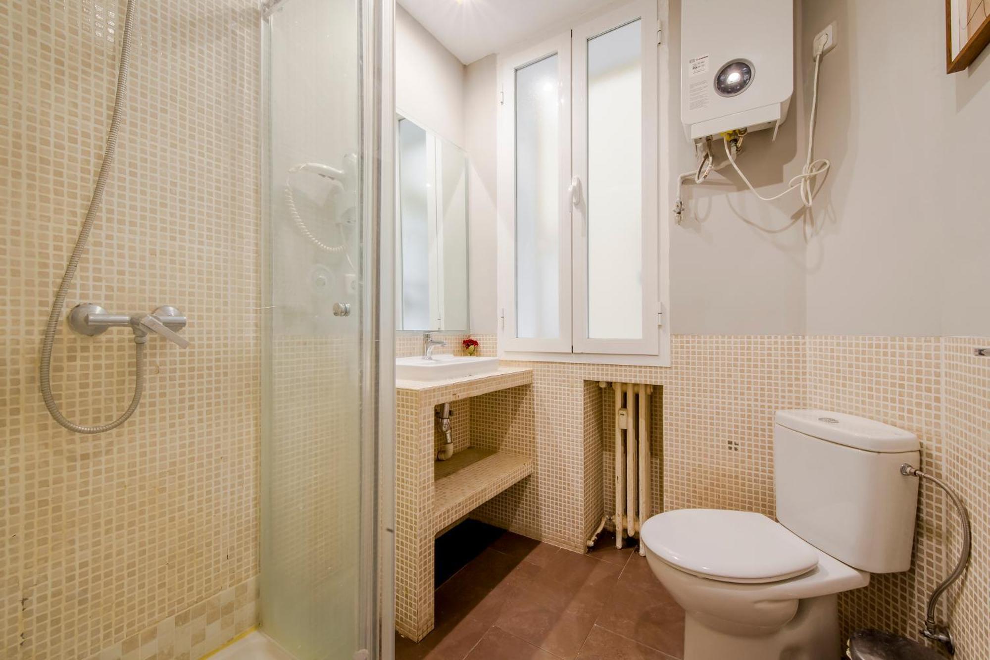 Excelente Piso De 3 Habitaciones En La Latina-Centro مدريد المظهر الخارجي الصورة