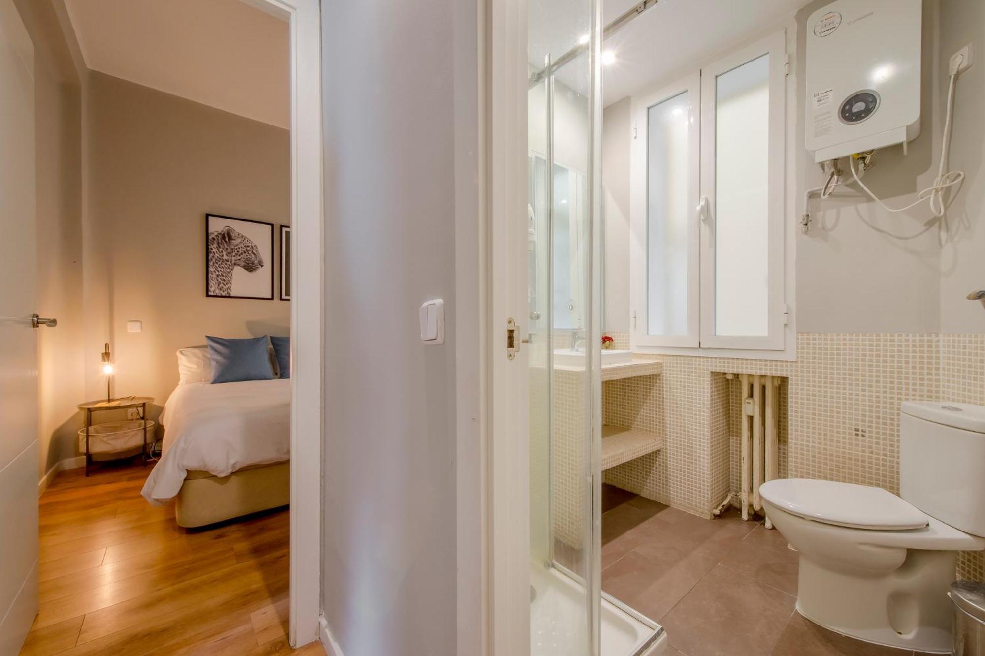 Excelente Piso De 3 Habitaciones En La Latina-Centro مدريد المظهر الخارجي الصورة